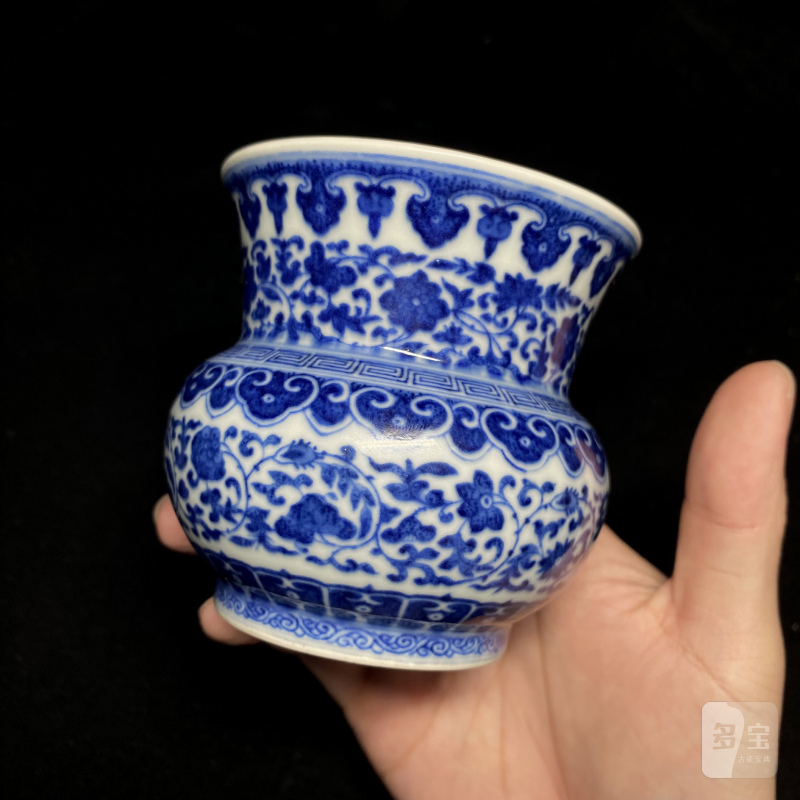 清道光 青花缠枝莲纹渣斗 - 图9